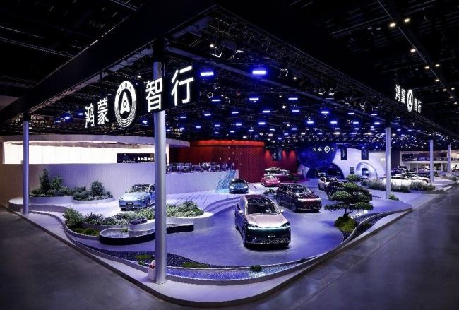 余承东称智能车进入体系决胜周期 拼整套体系能力阶段