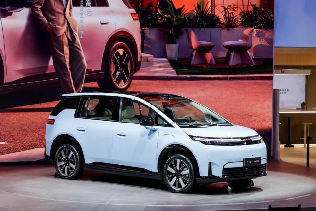 年轻人的第一台智能满配好车10.68万起 入门即顶配智驾利器