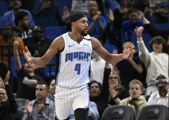 你认为萨格斯应该减少三分出手吗