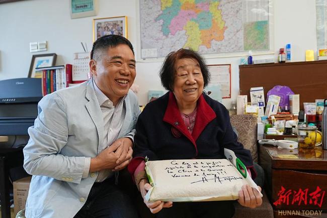 袁隆平弟子把非洲大米带回中国 见证中几合作成果