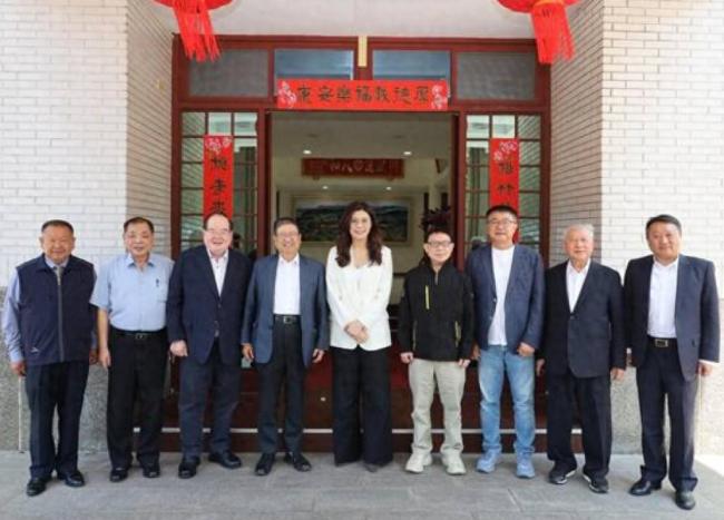 郑丽文奔新竹县整合蓝营 化解分裂危机