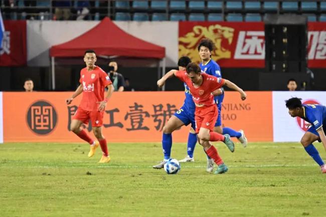 福州1-0战胜泉州 客场逆袭成功