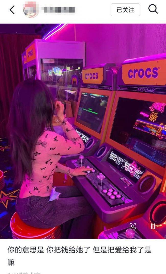 宋宁峰张婉婷风波后带娃出游 家庭和睦信号强