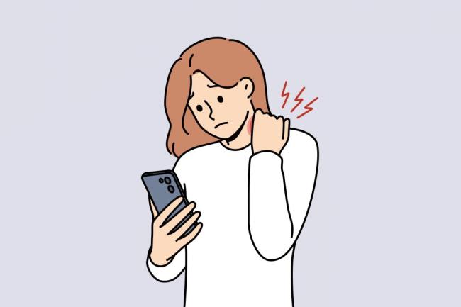 別讓“手機脖”盯上你！正確姿勢速收藏