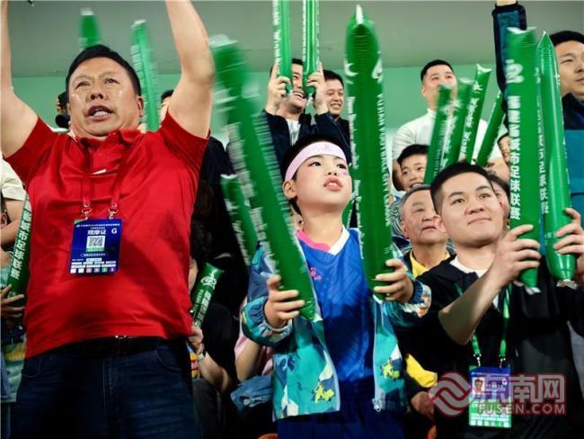 闽超联赛三明队1比2惜败宁德队 激烈对决点燃球场热情