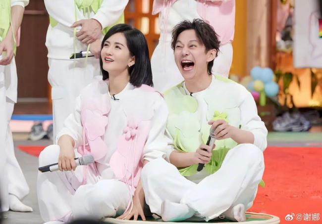何炅躲过了所有路透