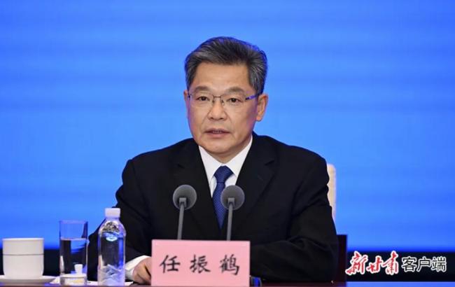 甘肃省长点赞00后世锦赛冠军吴宜泽