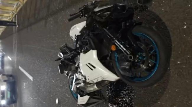 摩托车斑马线上撞人致2死2伤