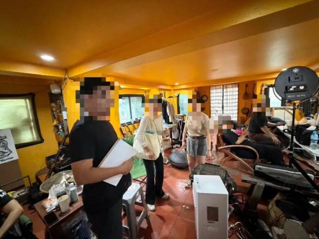 8名中国人赴泰私拍短剧被逮捕 无证拍摄触法
