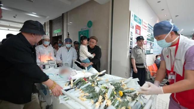 女子离世捐器官 至少点亮5人生命希望 凡人大爱长存世间