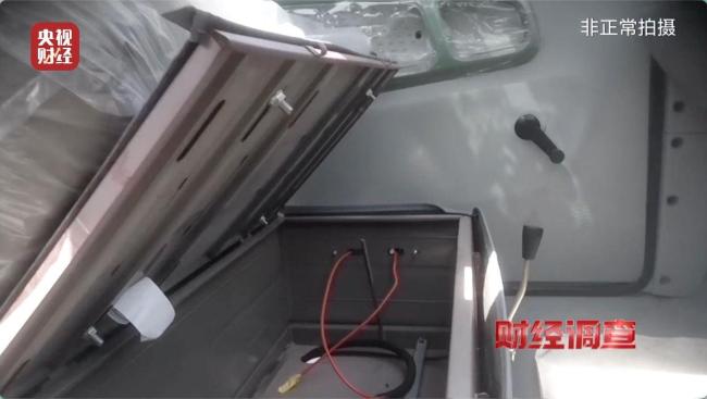 总台曝光危险的“手搓汽车”
