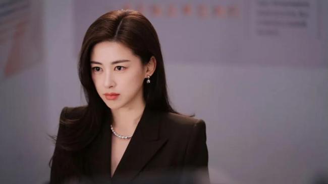 40岁的朱珠，终于等来了她的“大女主时刻” 《蜜语纪》成就新高度