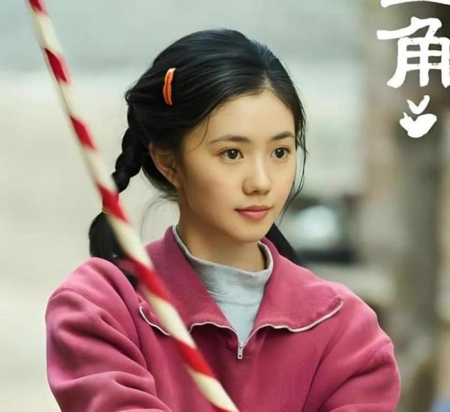 《主角》首播秦海璐凭“味儿”出圈，网友：这才是70年代名伶该有的焰火气 陕西方言添地域质感