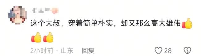全网点赞的鄂A9A51K司机找到了 徒手移轮胎化险为夷