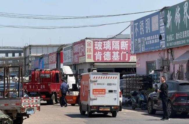 无人车大战来了 商家：送货成本骤降 9.9元送全城激活需求