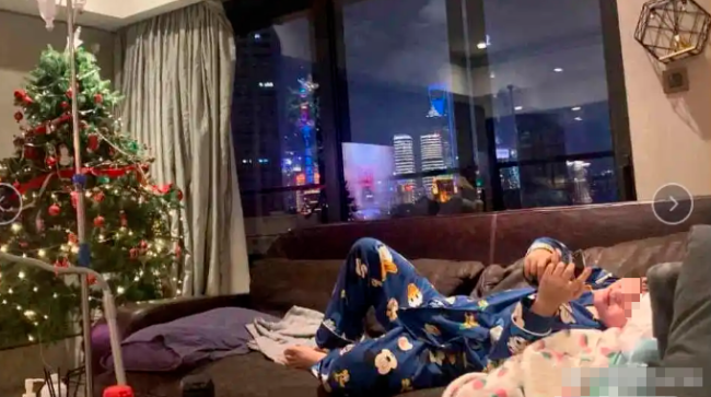 自曝月入500万网红“哭穷”：如今日赚500块，生活费靠老婆补贴？ 哭穷博流量套路失效