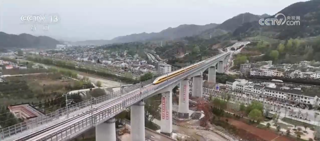 增長(zhǎng)3.2%！今年我國(guó)鐵路建設(shè)優(yōu)質(zhì)高效推進(jìn)