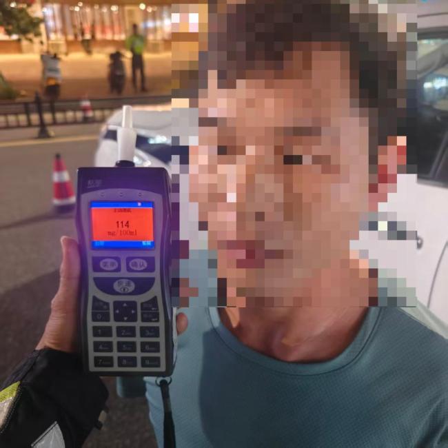 中山一男子科目二考试前醉驾