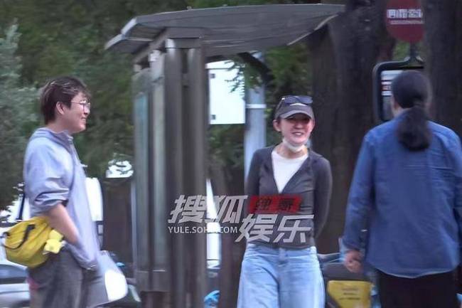 热依扎疑似回应二胎 怀孕传闻再起