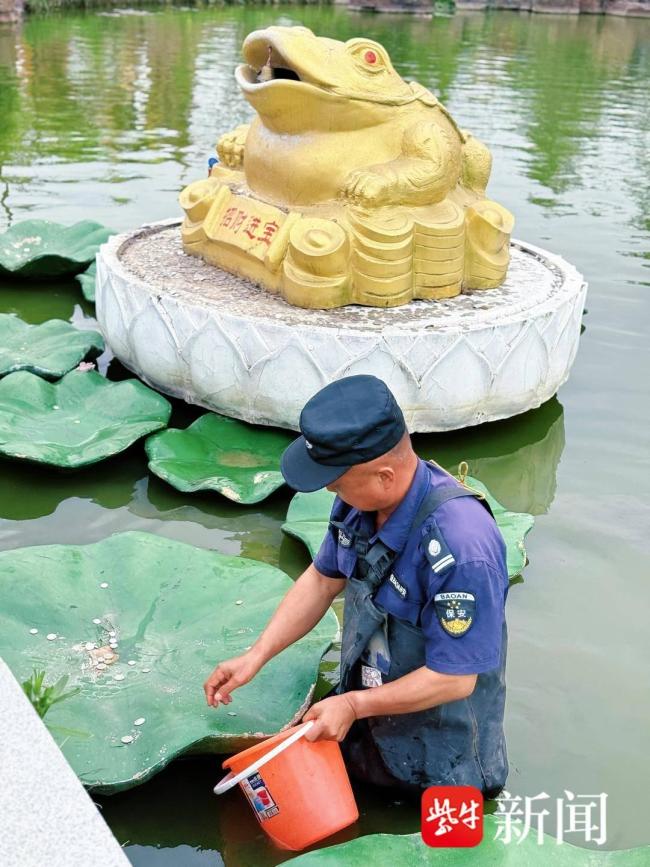 动物园捞许愿池硬币捐给白血病妈妈 善意照亮生命希望