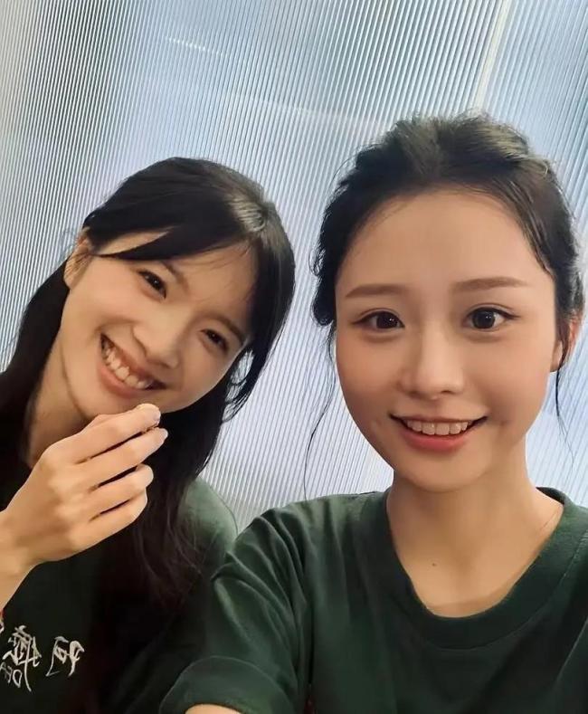 原来淑柔这个眼神望向的是南枝 一眼万年的含蓄心动