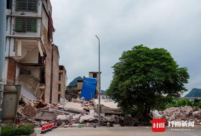 救援人员回应91岁老人地震中幸存 艰难营救成功