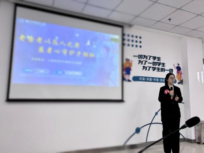 高校学生和《黄帝内经》“较劲”