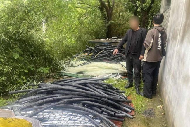 男子偷电缆后帮民警分析案情 自投罗网