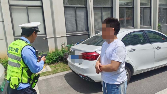 小车47起作歹未处理 交警一招制服