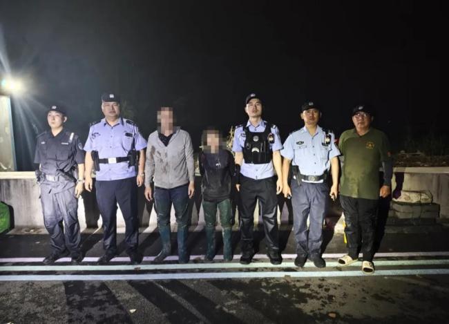 夫妻赶海妻子失联 民警在涨潮前找到 夜幕下紧急救援