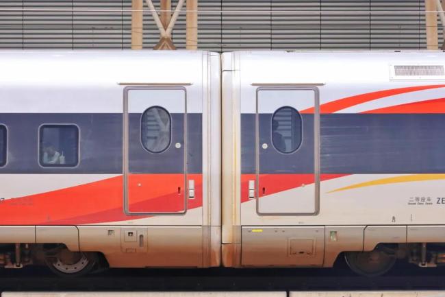 高鐵車廂連接處為何不漏風(fēng) 揭秘風(fēng)擋的秘密
