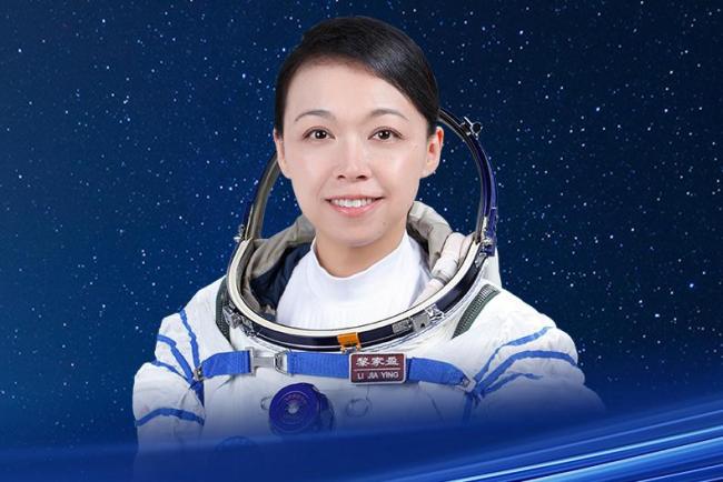 李家超祝贺黎家盈成为第四批航天员
