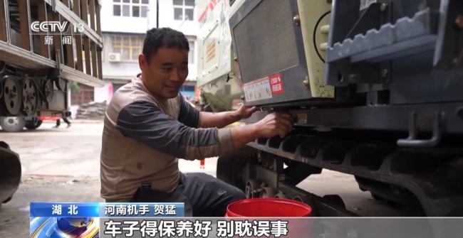 昼夜不息 直击黄龙镇小麦抢收48小时