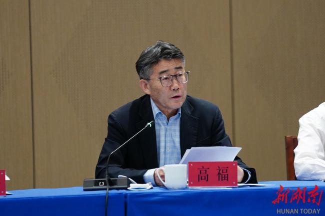 湖南省委邀院士專家座談學(xué)習(xí)袁隆平 傳承科技創(chuàng)新精神