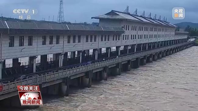 強降雨來襲 各地各部門積極應對 多地啟動應急響應