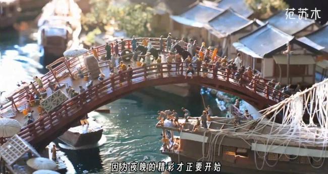 女孩用巧克力手搓7米多长清明上河图 巧手再现古韵风情