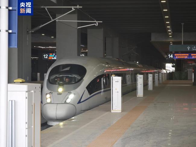 西十高铁陕西段启动试运行 冲刺开通前最后阶段
