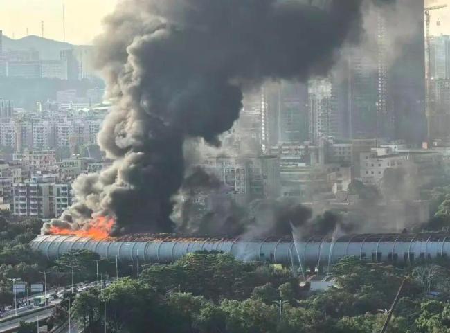 深圳南坪快速路起火事故监控曝光