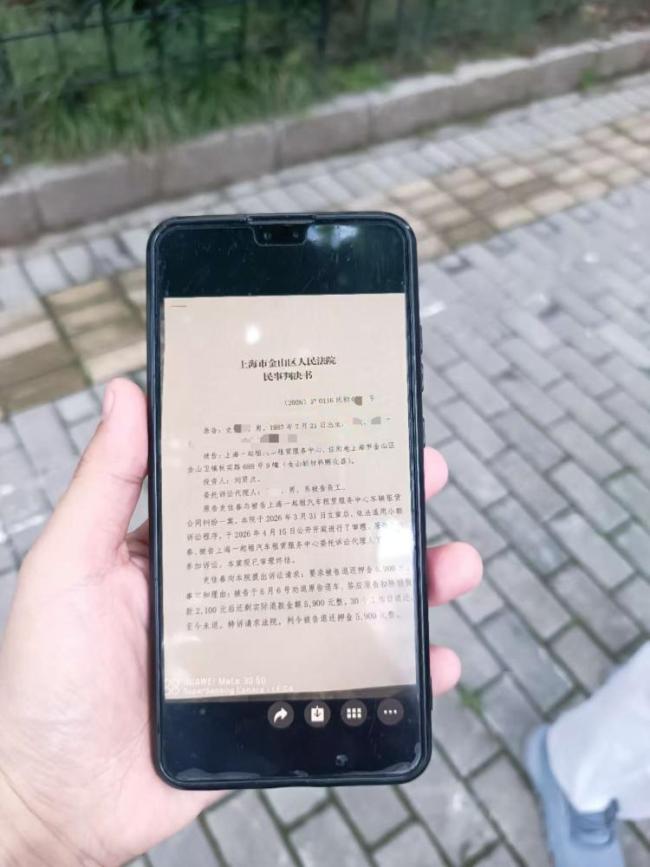 網(wǎng)約車司機(jī)疑遭遇套路租 強(qiáng)行收車且拒不退還押金