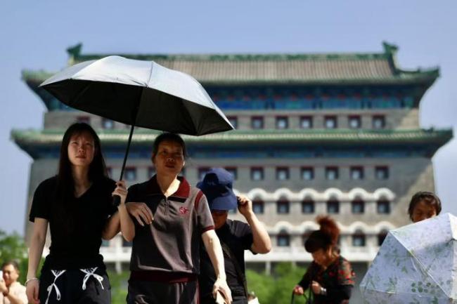 北京参加“烧烤”形状开yun体育网，本日最高温再破35℃ 市民防晒避暑忙
