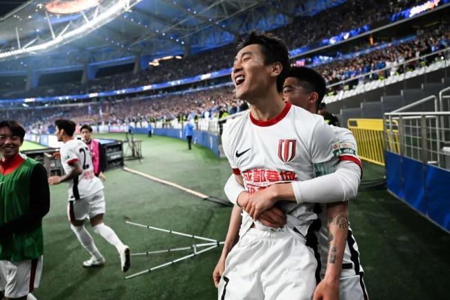 责任催生成长、突破多年瓶颈!蓉城队长,韦世豪的“最佳状态” 从桀骜天才到团队领袖