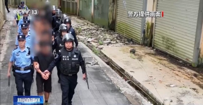 廣西崇左邊境深夜伏擊 抓獲11名外籍偷渡客