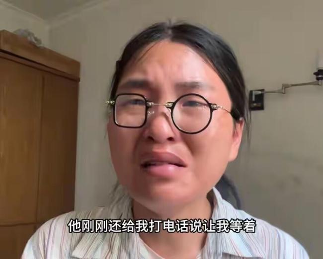 玩山姆托舉梗女子再發(fā)視頻 網(wǎng)絡(luò)玩梗需謹(jǐn)慎