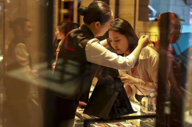 金价涨跌交替 普通投资者如何选择 猴市下的投资策略