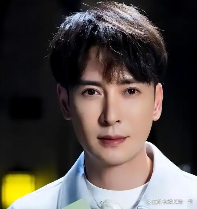 韩栋直播哭诉没戏拍 流量时代下的无奈泪目