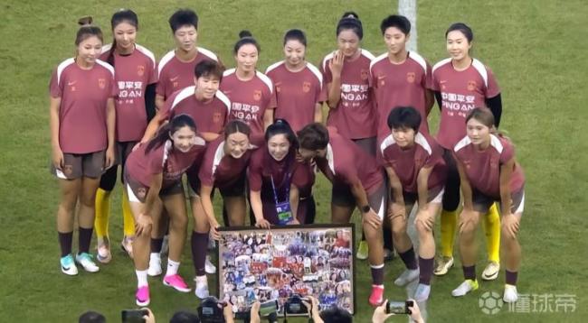 中国女足球员古雅沙退役 致敬传奇生涯