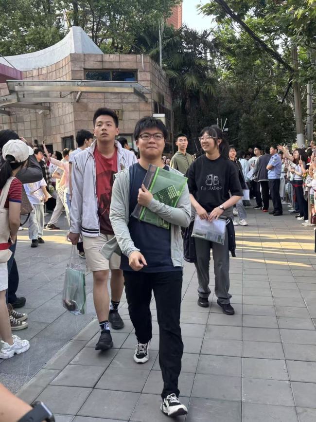 一天就考完 他們的高考已提前結(jié)束 春考助力輕松收官