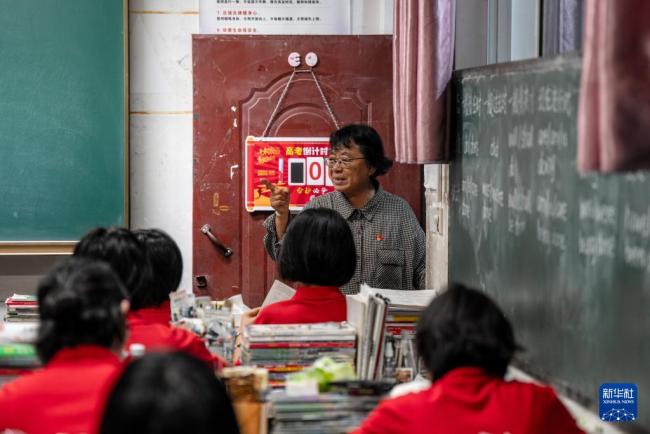 那些被張桂梅送出大山的學(xué)生如今怎么樣了 點(diǎn)亮希望,回饋家鄉(xiāng)