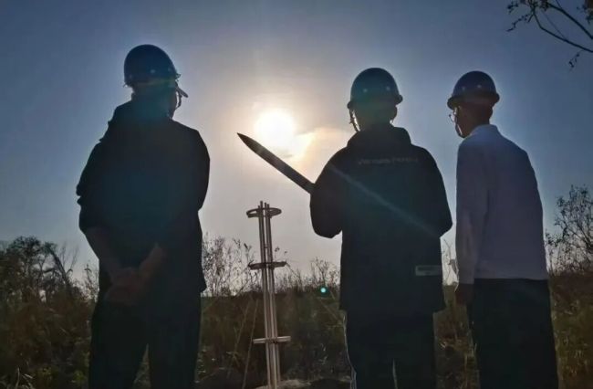 全國首枚！哈爾濱5名高中生自研接近臨近空間火箭，發(fā)射成功！
