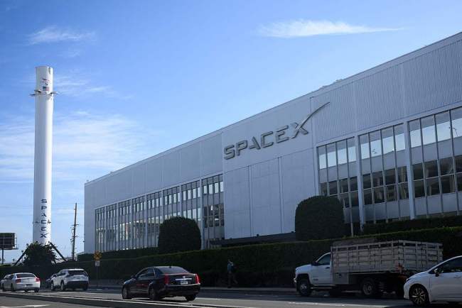 SpaceX周五上市，市場(chǎng)議論“值不值”